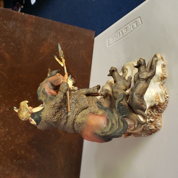 INDIAN  SPIRIT OF THE WEST  WIND  Indian statue - Picture 7 of 13